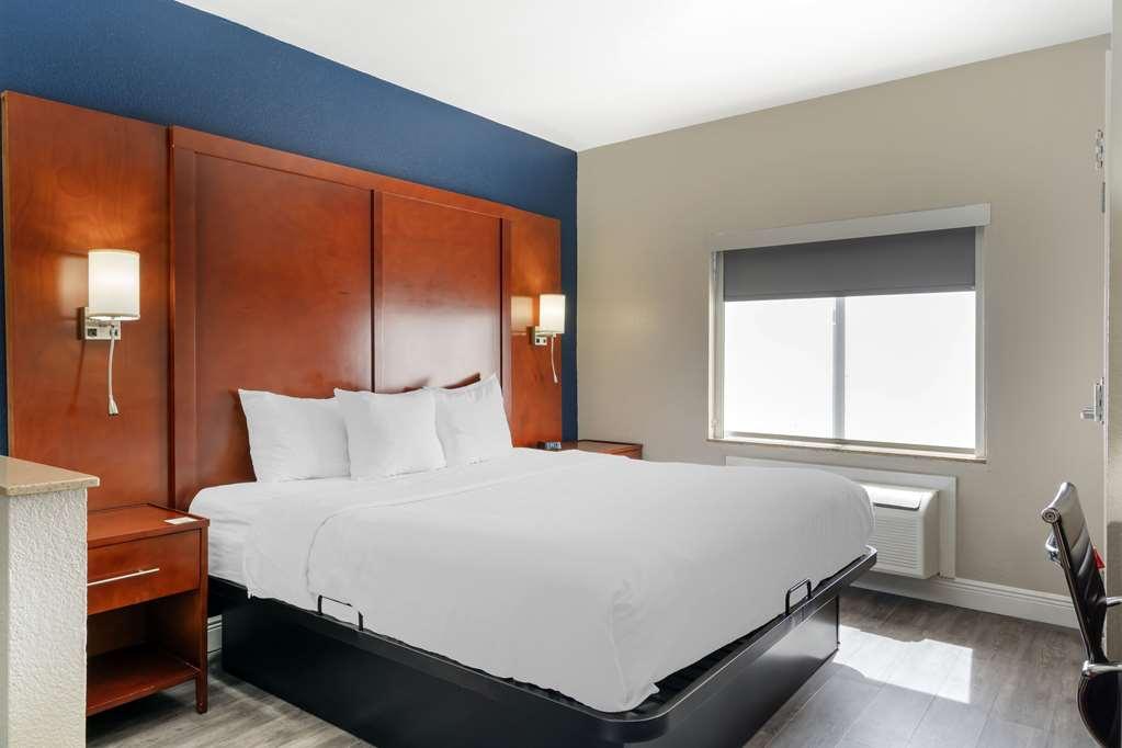 Comfort Suites West Jacksonville Oda fotoğraf