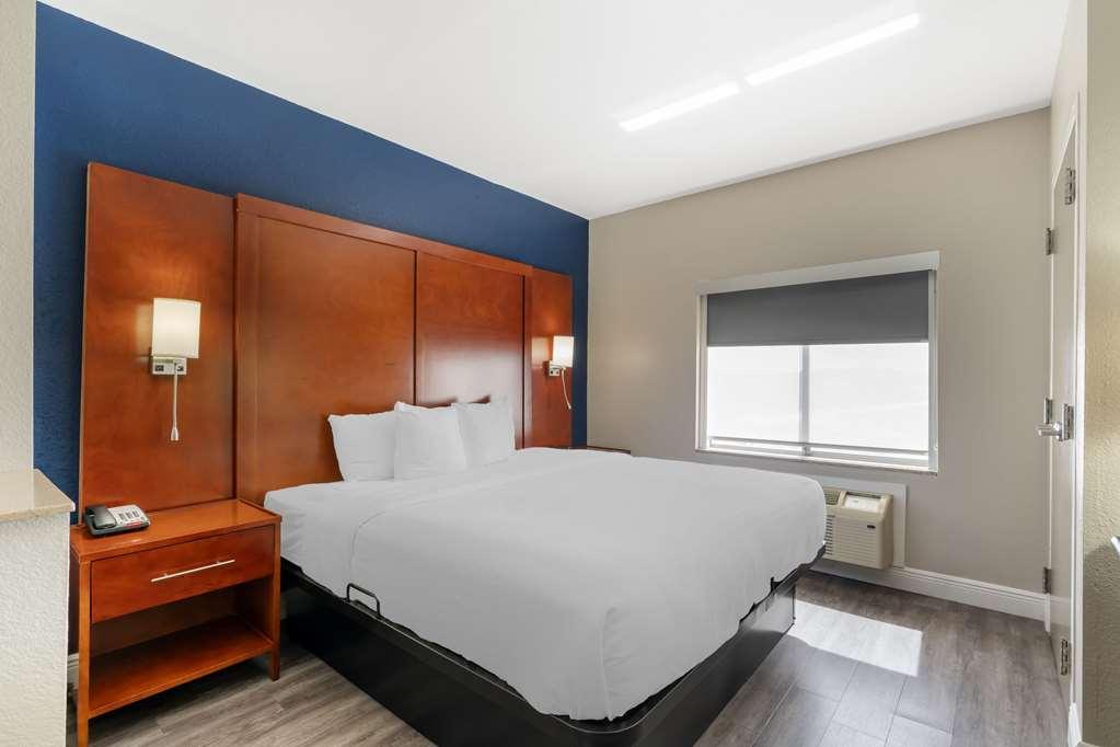 Comfort Suites West Jacksonville Oda fotoğraf